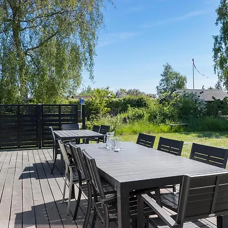 In Rudkobing With Jacuzzi Holiday home Spodsbjerg